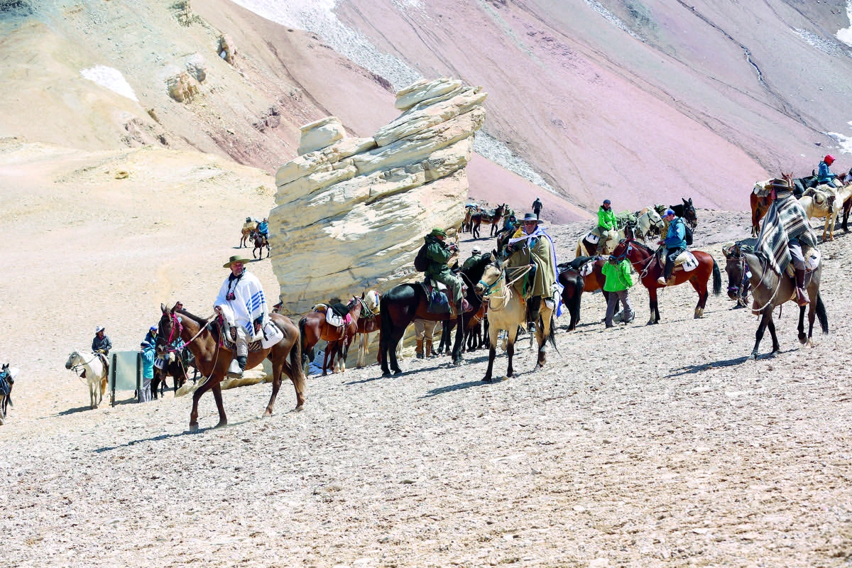 Así cubrió GENTE, por la misma ruta de San Martín, el Bicentenario del Cruce de los Andes