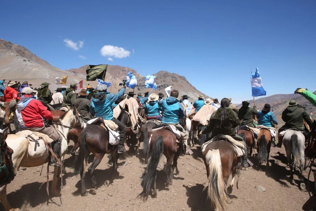 Así cubrió GENTE, por la misma ruta de San Martín, el Bicentenario del Cruce de los Andes