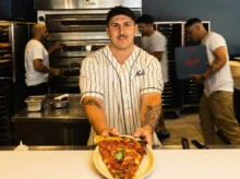 Cómo es Kalis, la magnética pizzería de Núñez que fue distinguida como una de las mejores del mundo