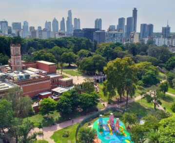Cuál es la historia de Parque Lezama, el espacio verde que Campanella recupera y hace lucir en su nueva película