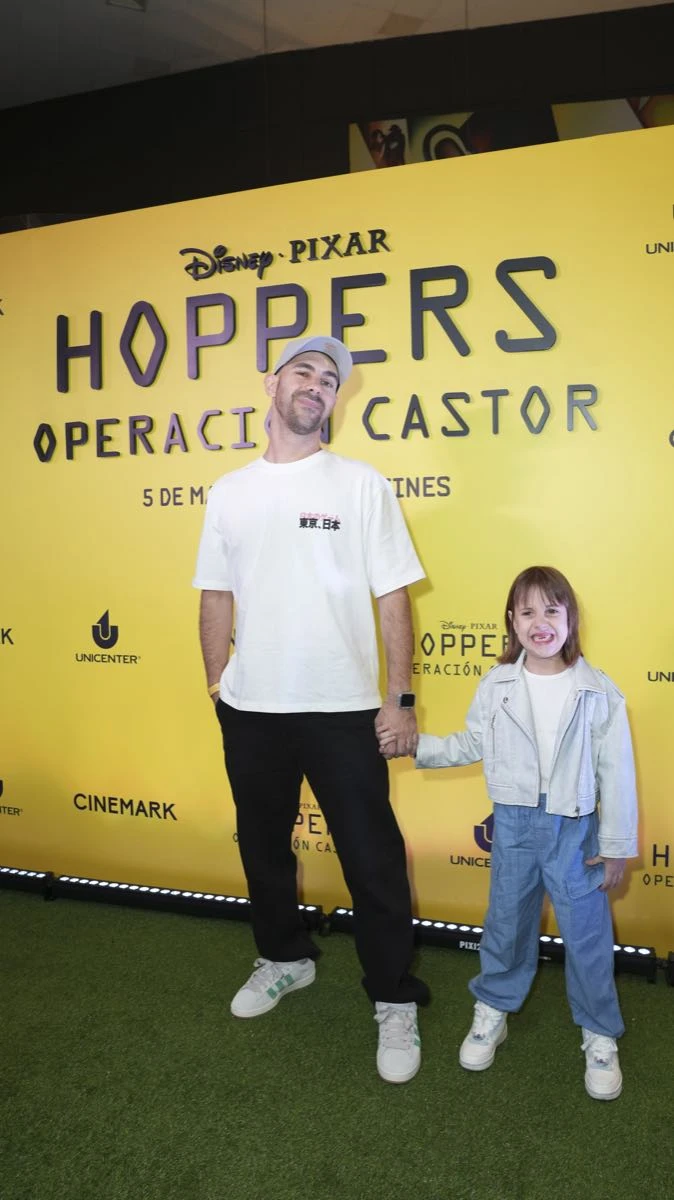 Première de HOPPERS: OPERACIÓN CASTOR