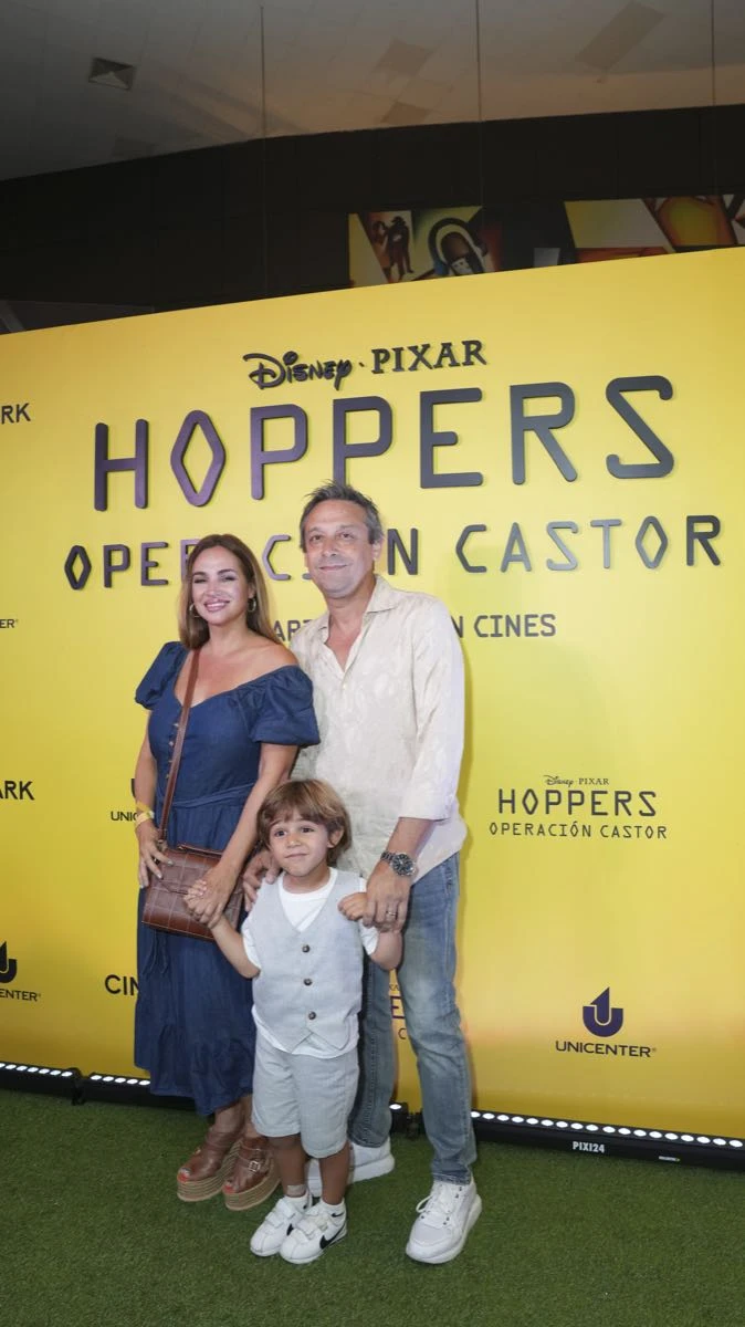 Première de HOPPERS: OPERACIÓN CASTOR
