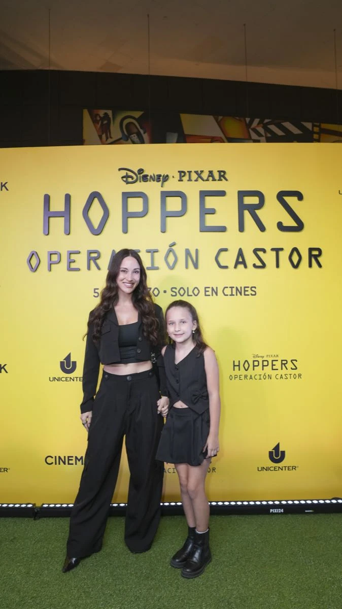 Première de HOPPERS: OPERACIÓN CASTOR