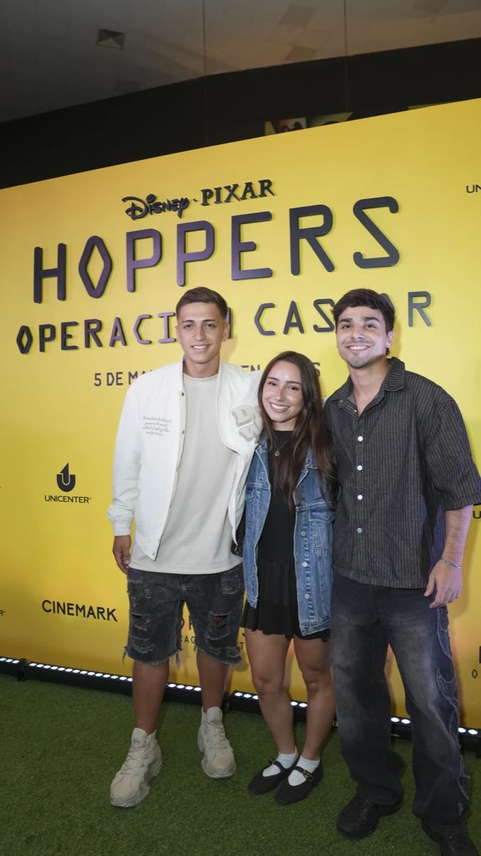 Première de HOPPERS: OPERACIÓN CASTOR
