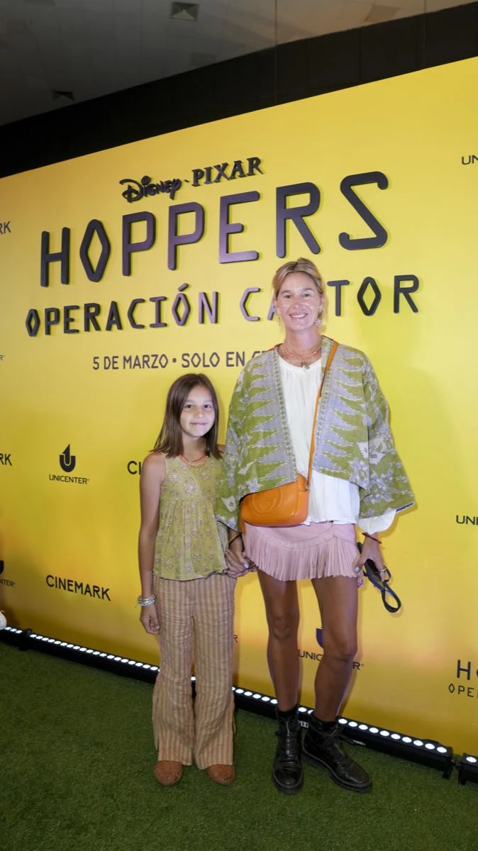 Première de HOPPERS: OPERACIÓN CASTOR