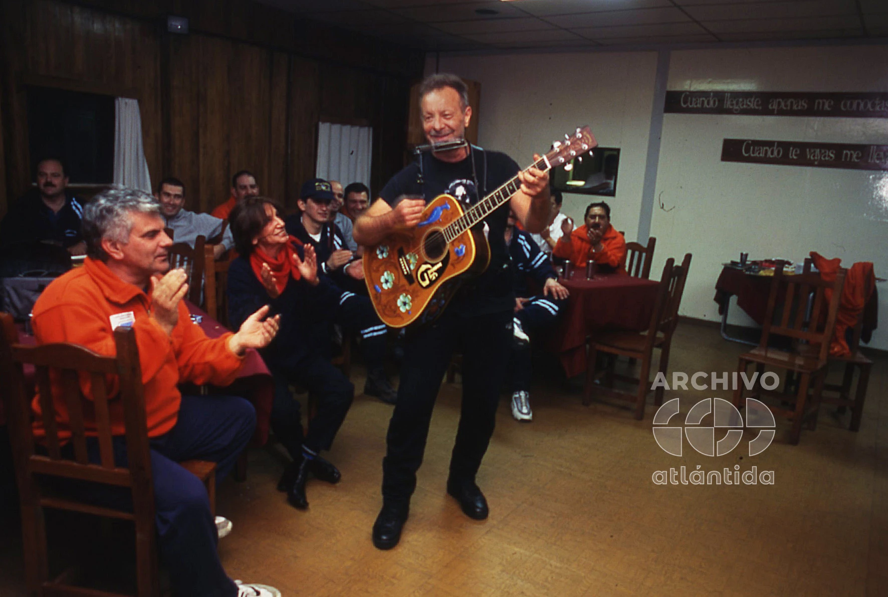 León Gieco en la AntártIda con Revista GENTE