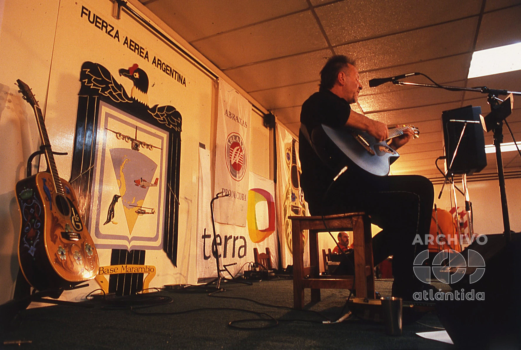 León Gieco en la AntártIda con Revista GENTE