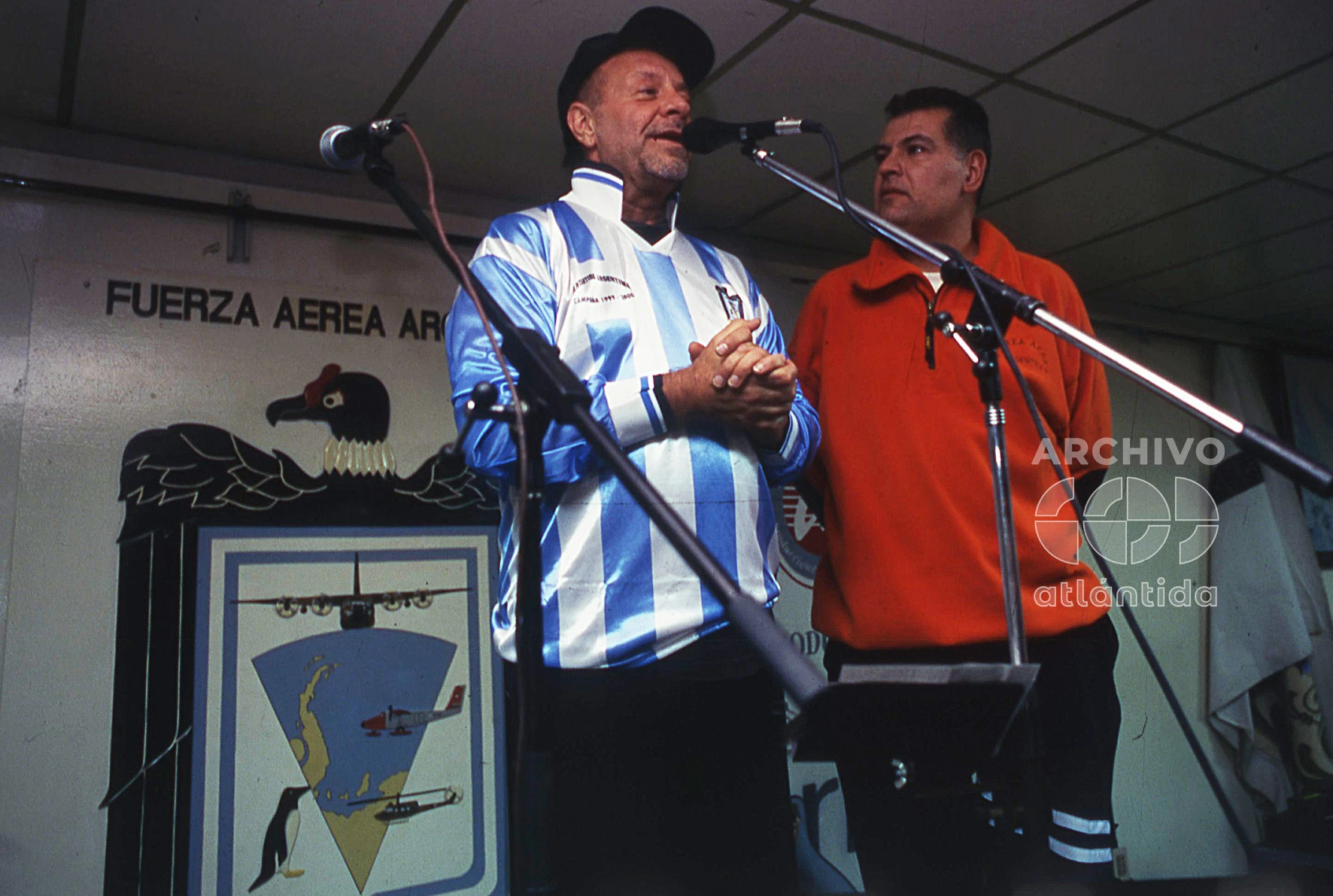 León Gieco en la AntártIda con Revista GENTE