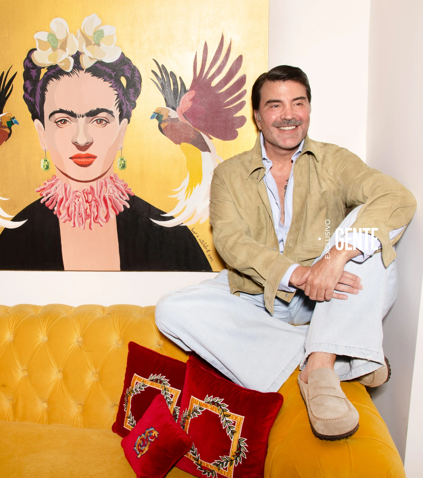 Javier Saiach posa para Revista GENTE en su piso porteño ubicado en el barrio de Recoleta. 