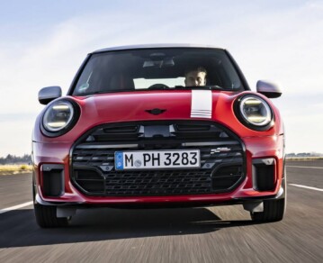 MINI revive una histórica victoria con una edición exclusiva