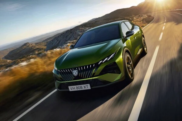 Peugeot 408