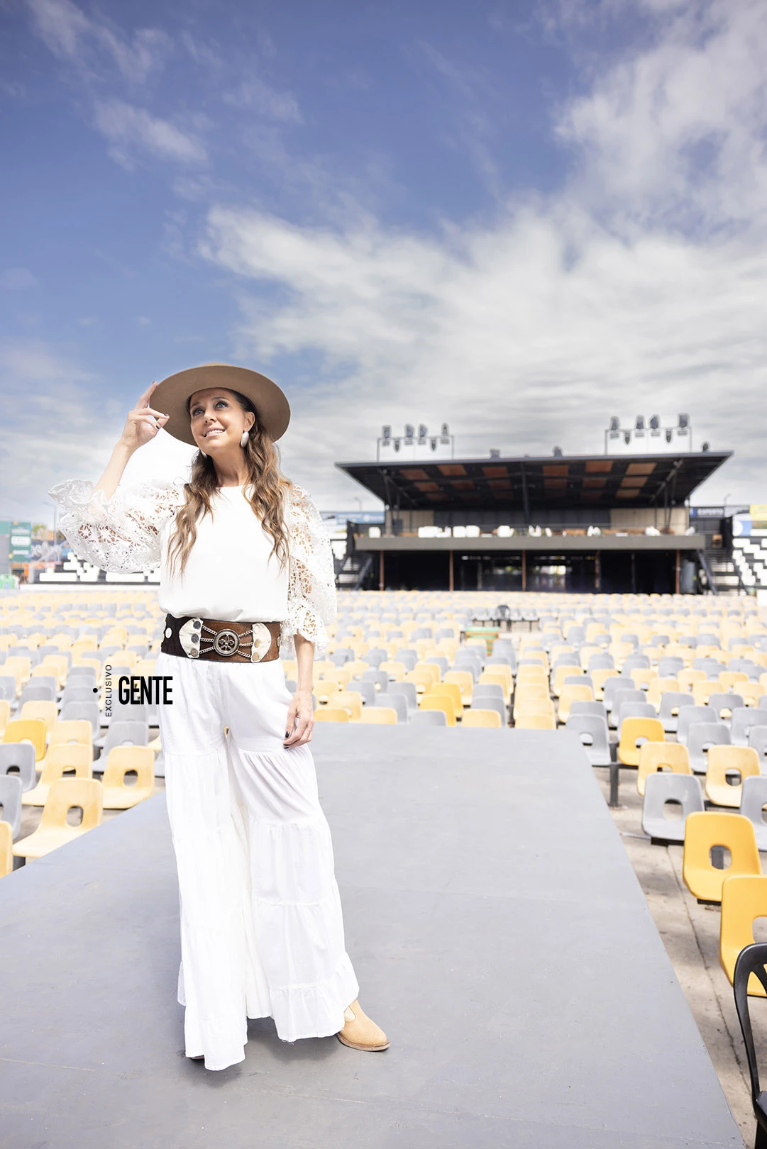 El Festival Nacional de Folklore de Cosquín (Córdoba, Argentina) es uno de los eventos musicales más importantes de América Latina dedicado al folklore y la música popular. A lo largo de su historia (desde 1961), por su emblemático escenario Atahualpa Yupanqui han pasado muchos artistas trascendentes de diversos géneros —no solo folklore— dejando momentos inolvidables. 