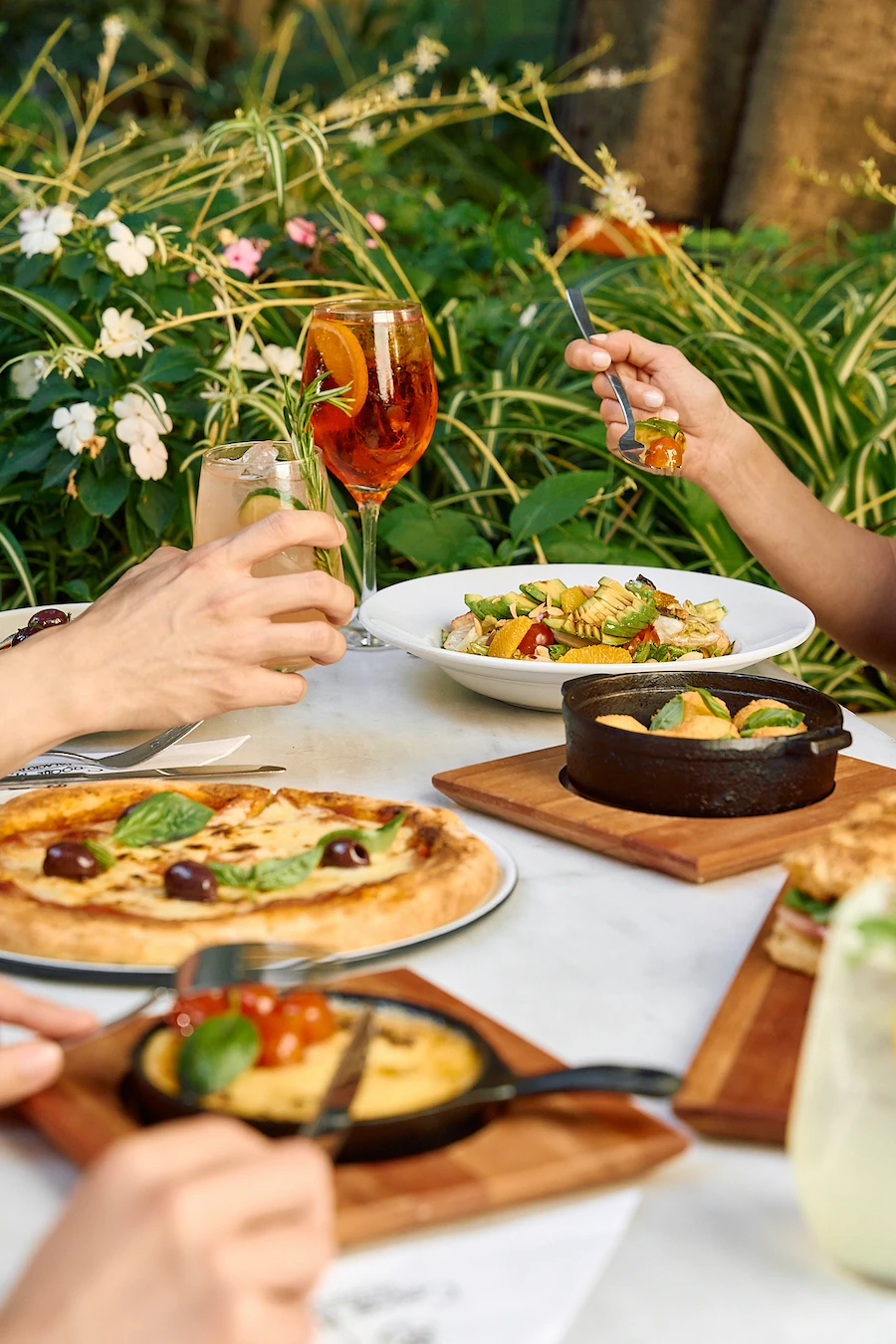 El menú y sus precios. 