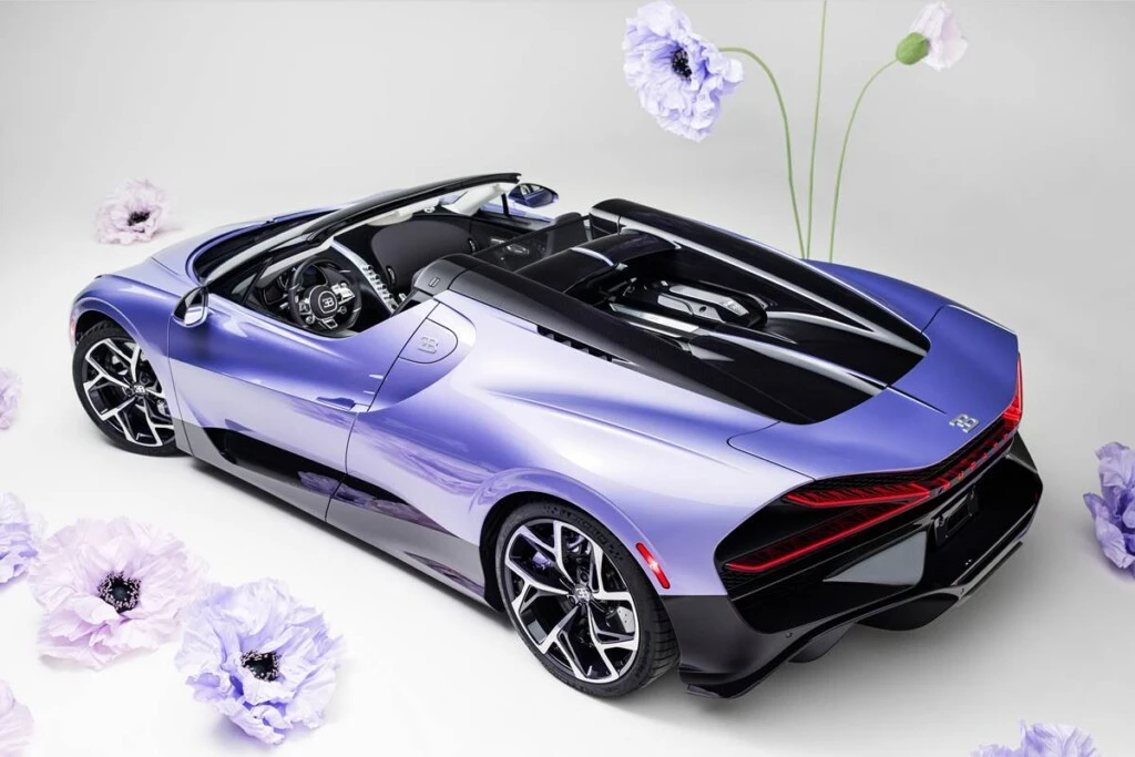 Bugattii W16 Mistral Caroline