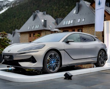 El eléctrico chino que promete cargar en minutos y pone en alerta a Europa