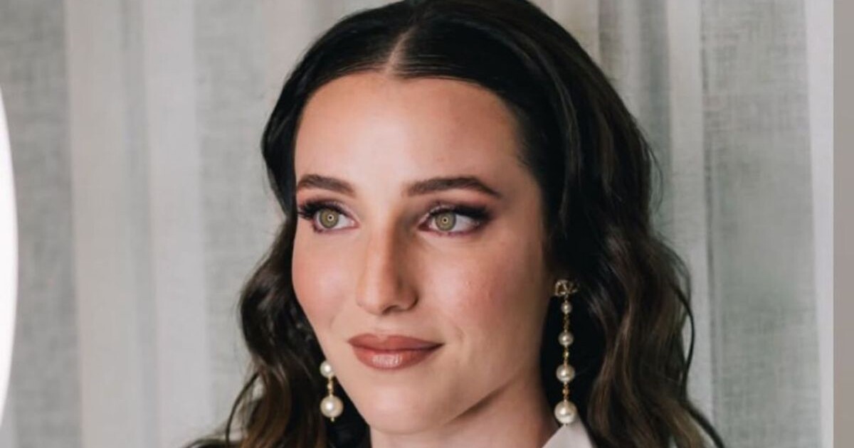 En fotos, las claves del romántico look de novia de Rocío Hazán, la hija de Lucía Galán, en su boda