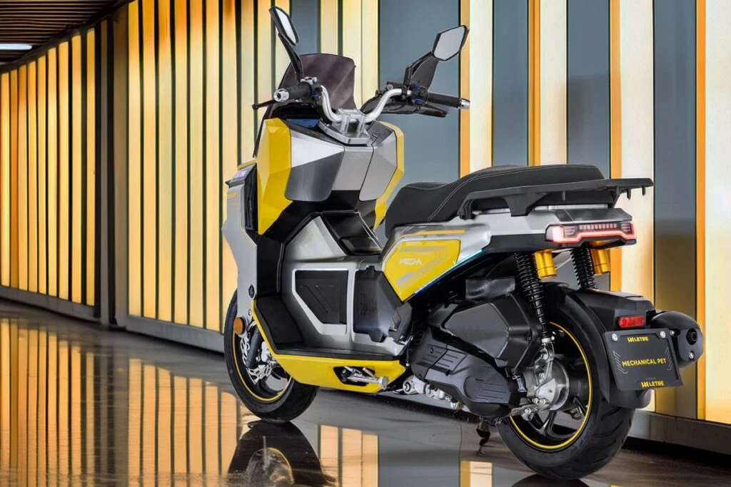 LETBE Mecha 125 ABS