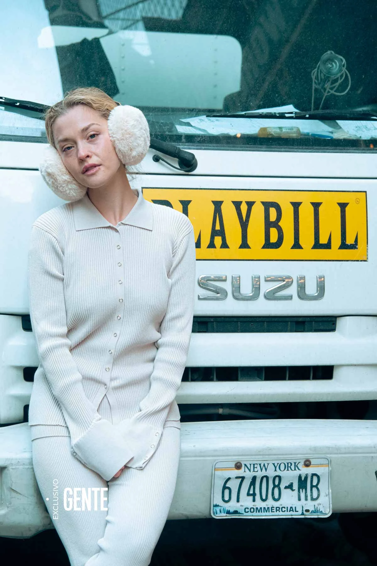 “A las nuevas generaciones le diría que el miedo es parte del camino, que no va a desaparecer, pero que lo importante es no dejar que te paralice. Que se preparen mucho, que estudien, que busquen su propia voz y que confíen en lo que tienen para dar”. 