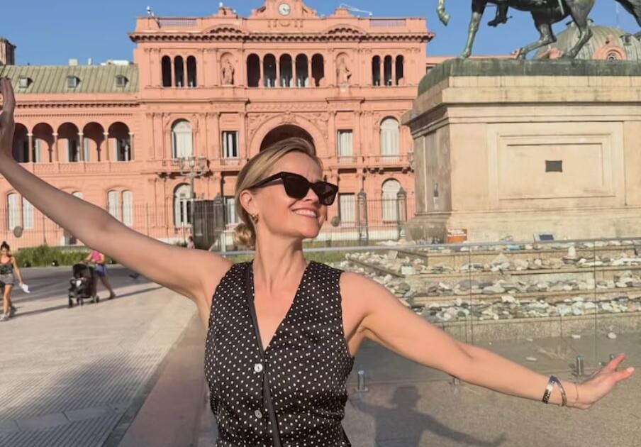 Reese Witherspoon celebró sus 50 años en Buenos Aires: el inesperado festejo porteño y todas las fotos de una estrella que redefinió Hollywood