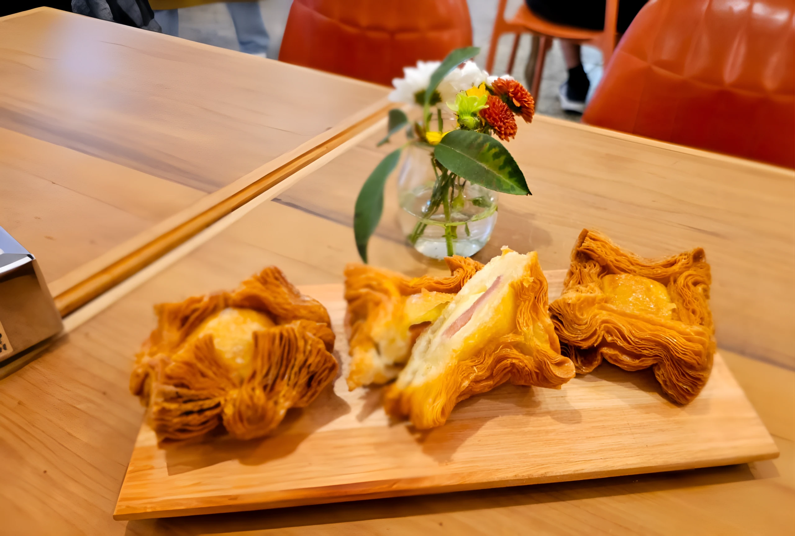 También hay pastelitos.