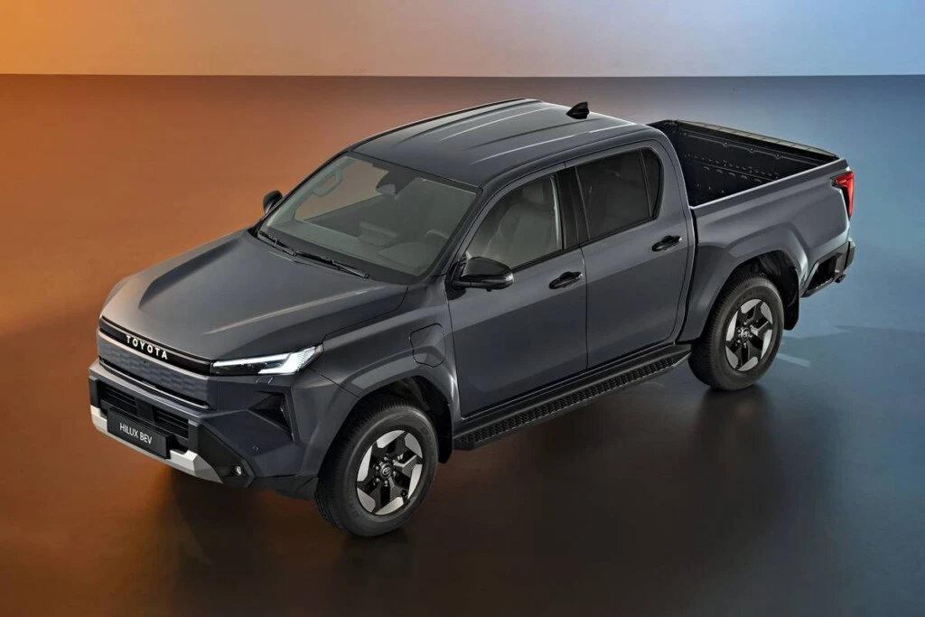 Toyota Hilux BEV