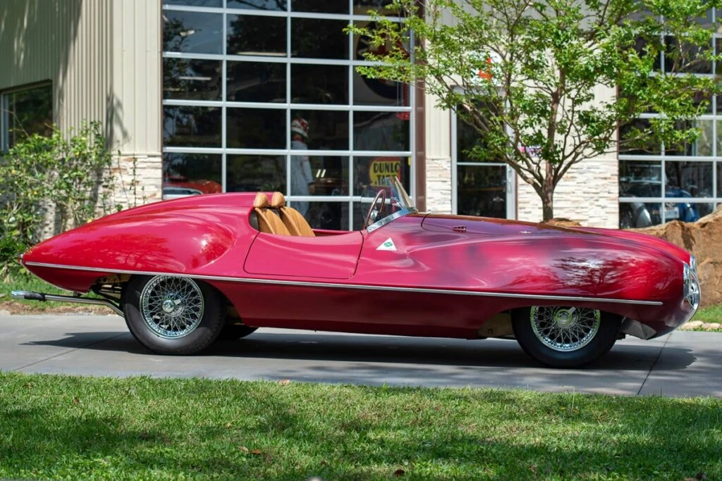 Alfa Romeo 1900 C52 Disco Volante