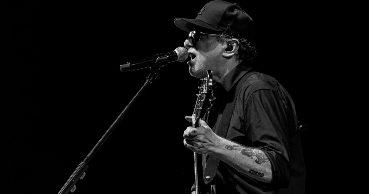 Andrés Calamaro agotó 6 Movistar Arena y anunció nueva fecha: cuándo salen las entradas