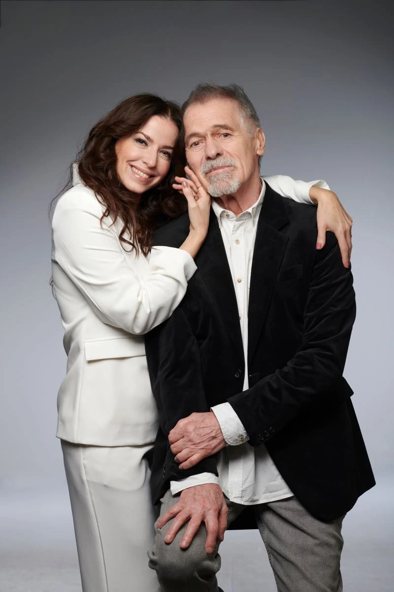 Miguel Ángel Sola y Mercedes Funes en Por el placer de volver a verla