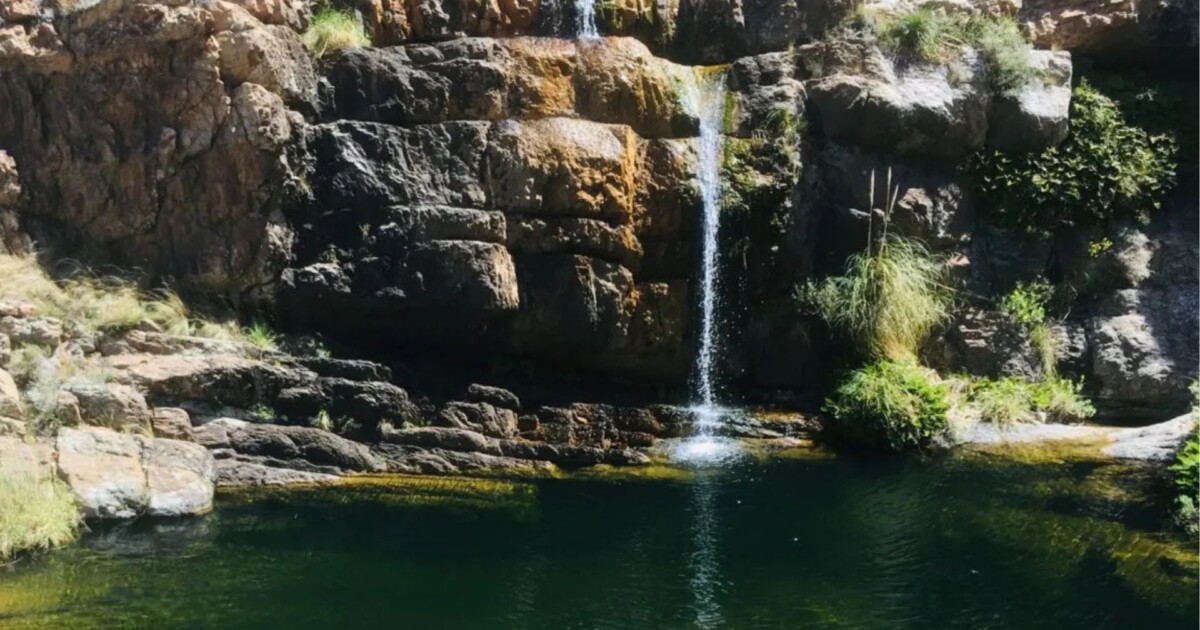 El encantador pueblo bonaerense con una cascada escondida y paisajes serranos únicos