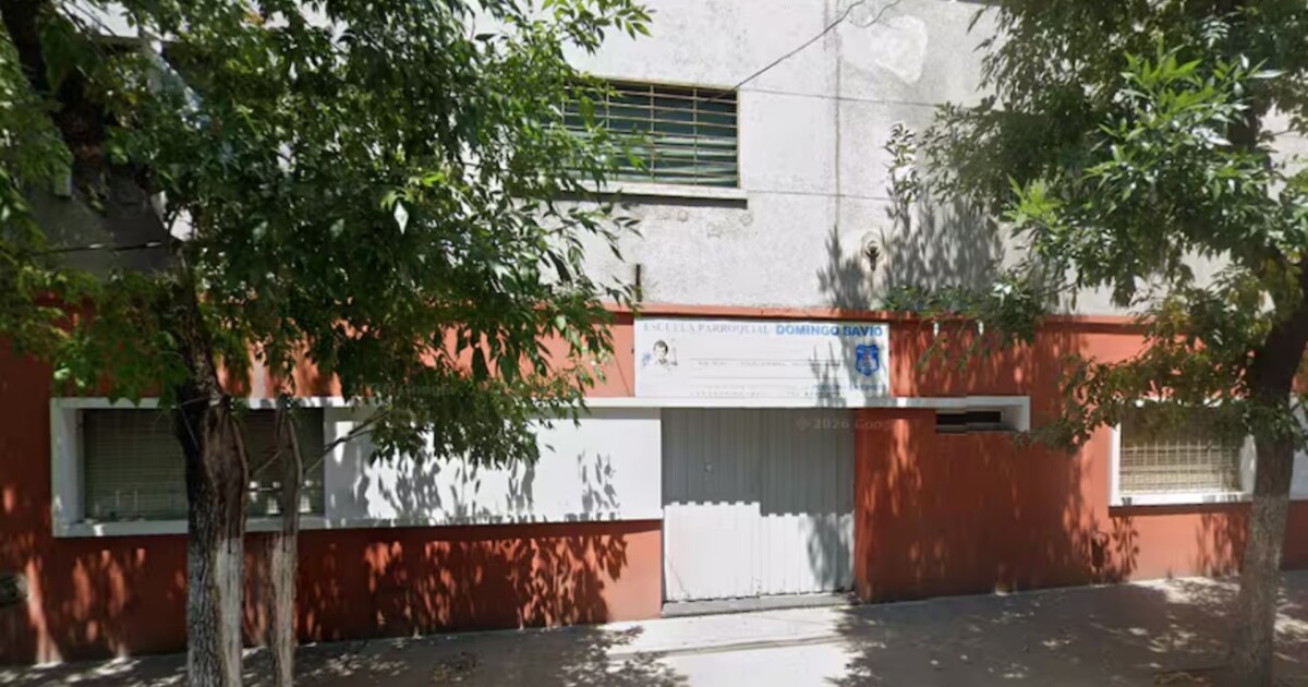 Amenaza de armas en una escuela de La Matanza: los audios de WhatsApp, el allanamiento y la pista de una comunidad online