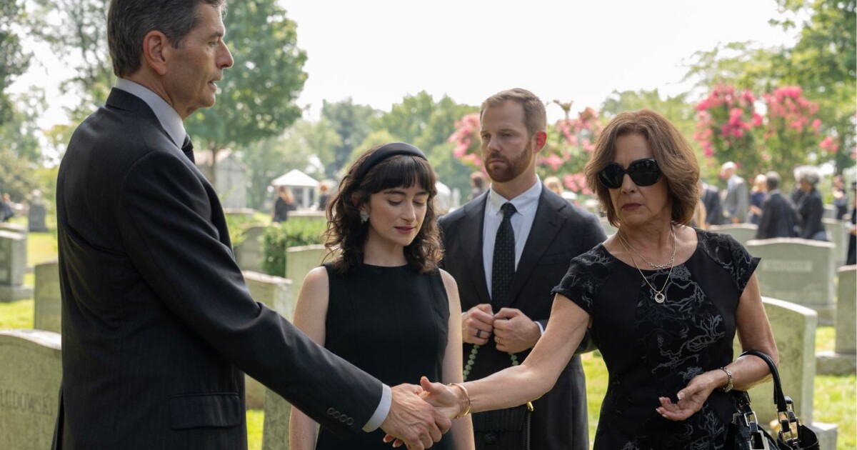 Tiene 8 episodios, está en Netflix y es la serie ideal para maratonear si te gustan las comedias con enredos