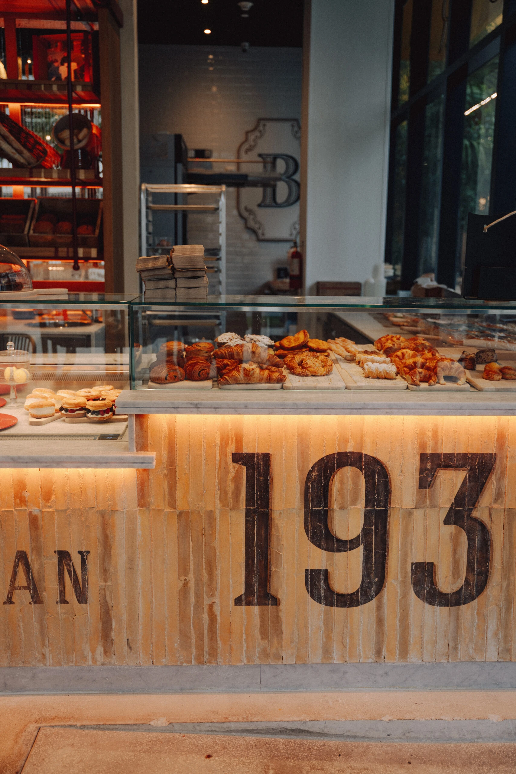 Las icónicas medialunas de Boûlan, protagonistas de su desembarco en Wynwood.