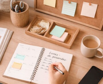 Las 5 cosas que tenés que hacer el lunes para ordenar tu semana (y sentirte menos abrumado)