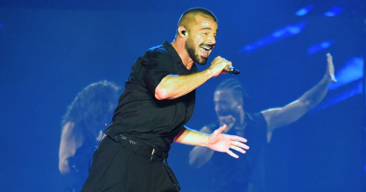 Euforia total: Ricky Martin hizo vibrar Rosario y dejó postales inolvidables sobre el escenario