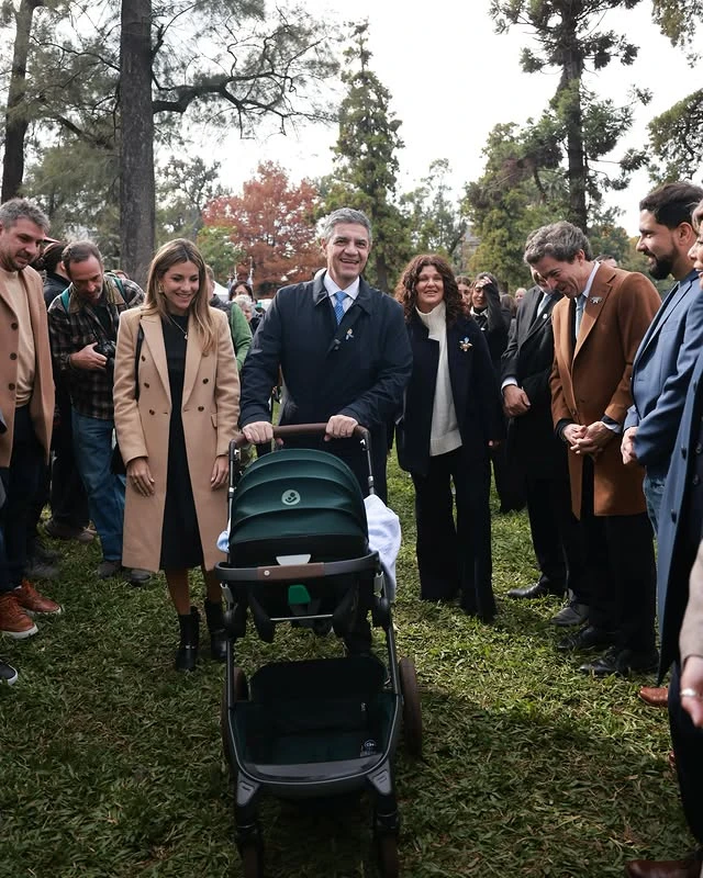 El look de María Belén Ludueña en el Tedeum por el 25 de mayo. 