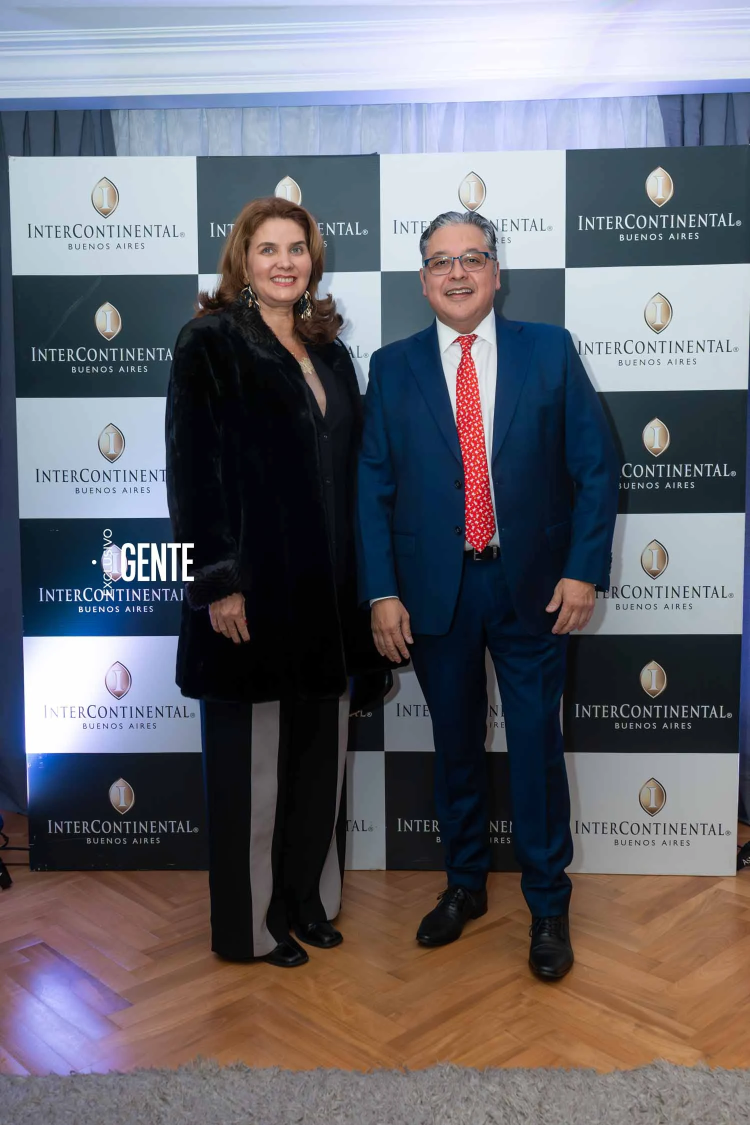 Embajador de Paraguay, Helena Felip y Ariel Blufstein.
