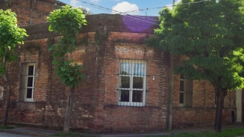 A 85 km de CABA: el pueblo histórico con estación ferroviaria y calles que parecen de otra época