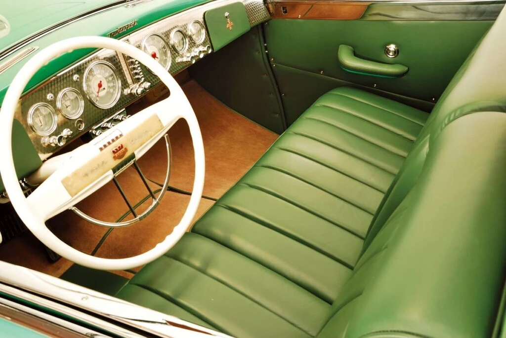 Chrysler Thunderbolt