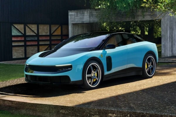 Ferrari Luce