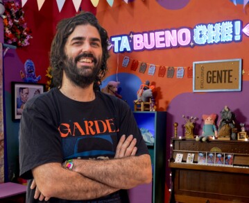 La maravillosa historia de Patricio Noé Crom, el "humano soñador" detrás del streaming viral de títeres “Ta bueno che!”