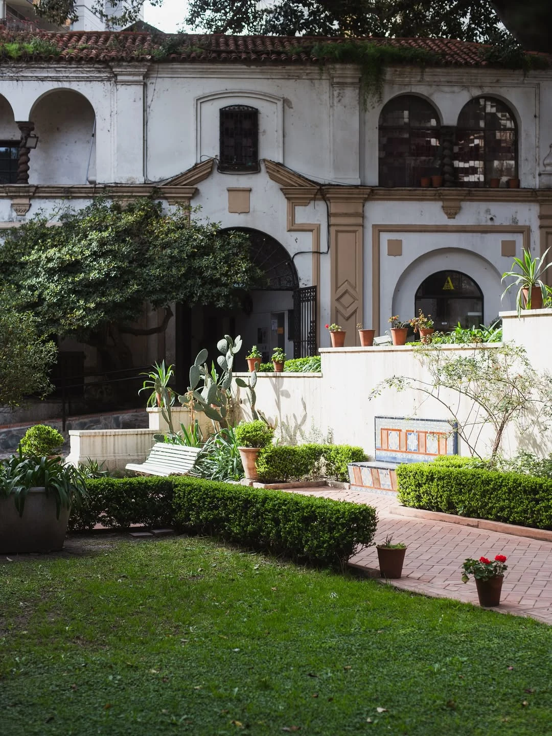 El espacio gastronómico está ubicado en los jardines del palacio. 