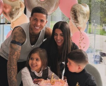 Torta rosa, globos pastel y abrazos: así fue el íntimo cumpleaños de la hija de Enzo Fernández y Valu Cervantes