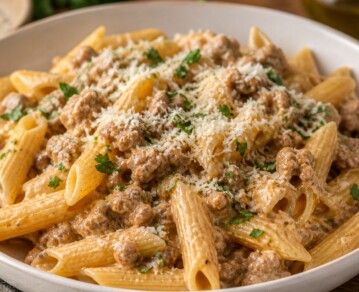 Fideos cremosos con carne picada: la receta rápida que queda lista en 20 minutos y salva la noche