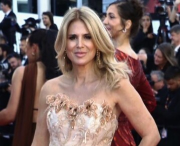 Flavia Palmiero dio cátedra de moda en el Festival de Cannes 2026: haute couture y el regreso de las camperas napoleónicas