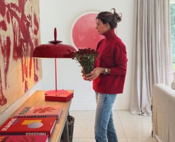 “La casa-biblioteca” de Juliana Awada: el detalle deco de su comedor y living que enamora a los fanáticos del diseño