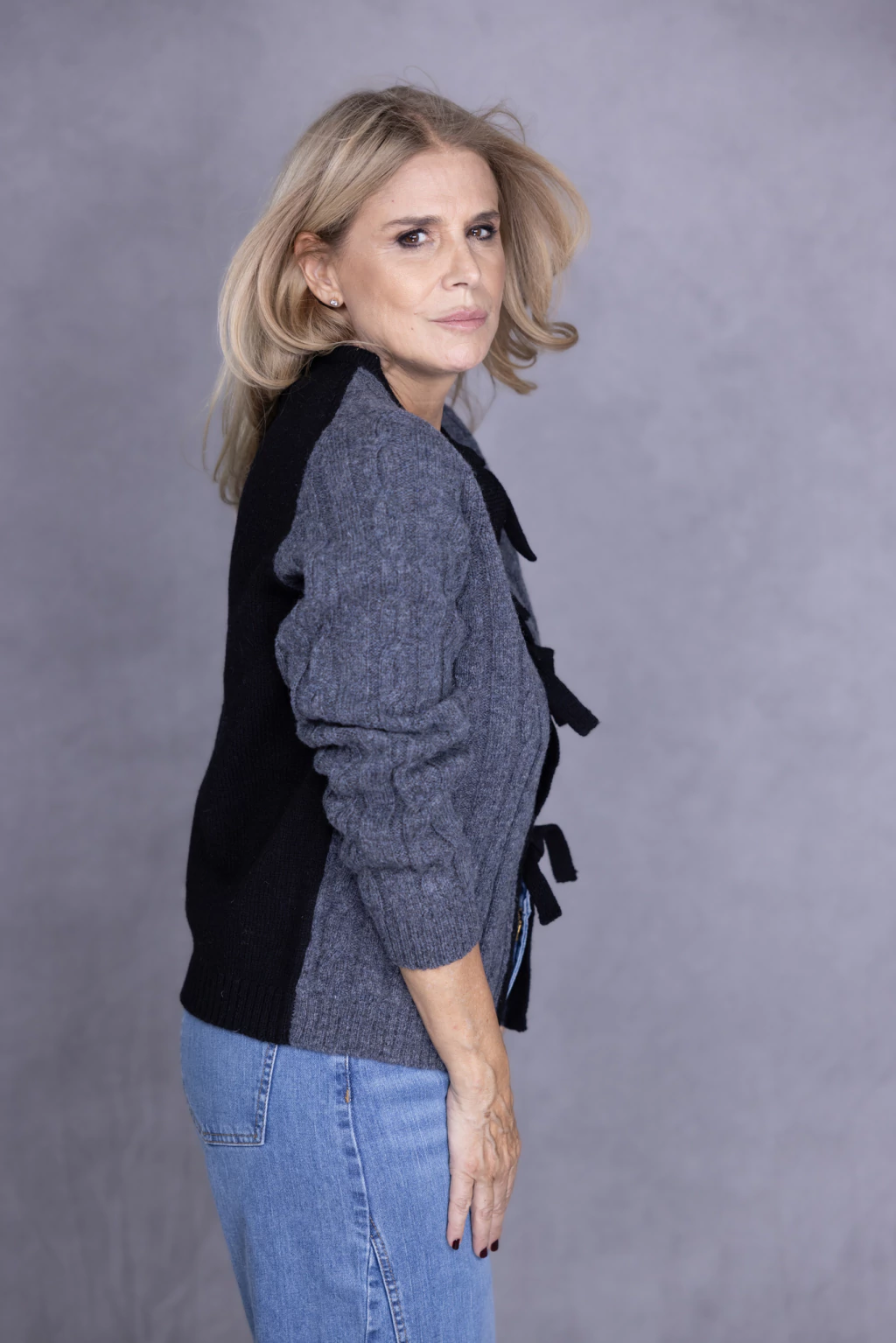 Combinado con jeans de tiro alto, es el look ideal para un "effortless chic".