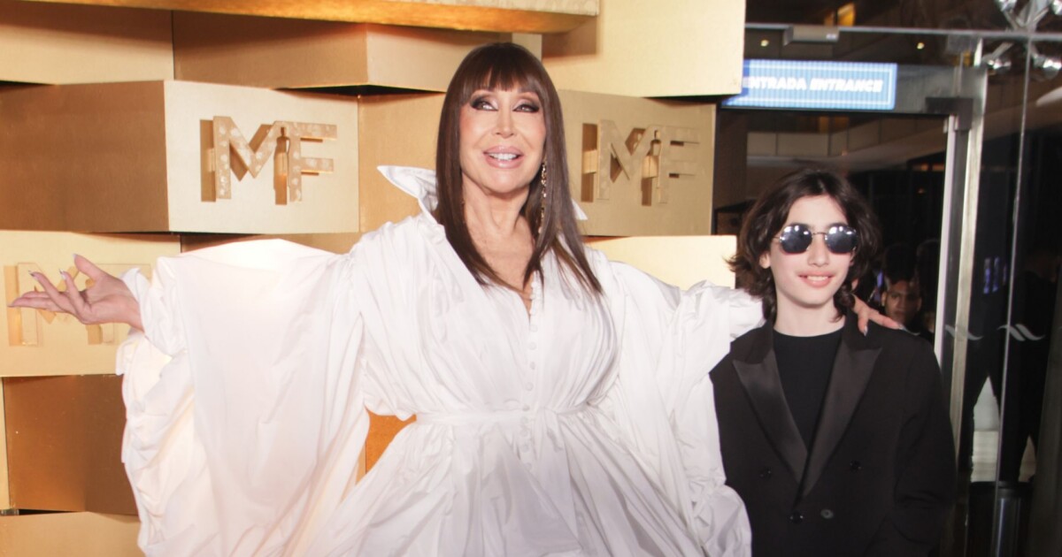 Moria Casán y su nieto Dante deslumbraron en la alfombra roja de los Martín Fierro 2026: en fotos, los detalles de sus impactantes looks