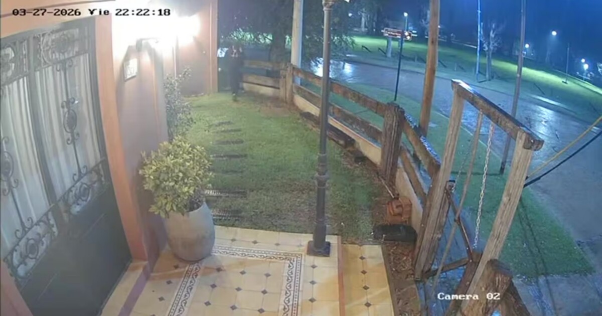 Así marcaban las casas para luego entrar a robar en zona norte: los vieron en las cámaras de seguridad