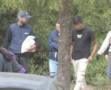 Jóvenes con "discapacidades múltiples" que pesaban 30 kilos y eran tratados como "animalitos": qué dice el parte de los hermanos rescatados en Santiago del Estero