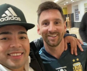 Dany Ale-el peluquero de Messi-barbero oficial de la selección